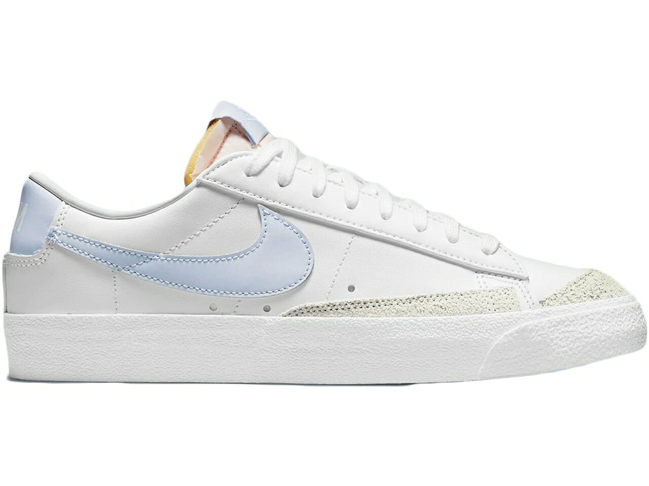 ナイキ ブレイザー 白色 ホワイト WOMEN 039 S スニーカー レディース 【 NIKE BLAZER LOW GHOST (WOMEN 039 S) / WHITE WHITE WHITE GHOST 】