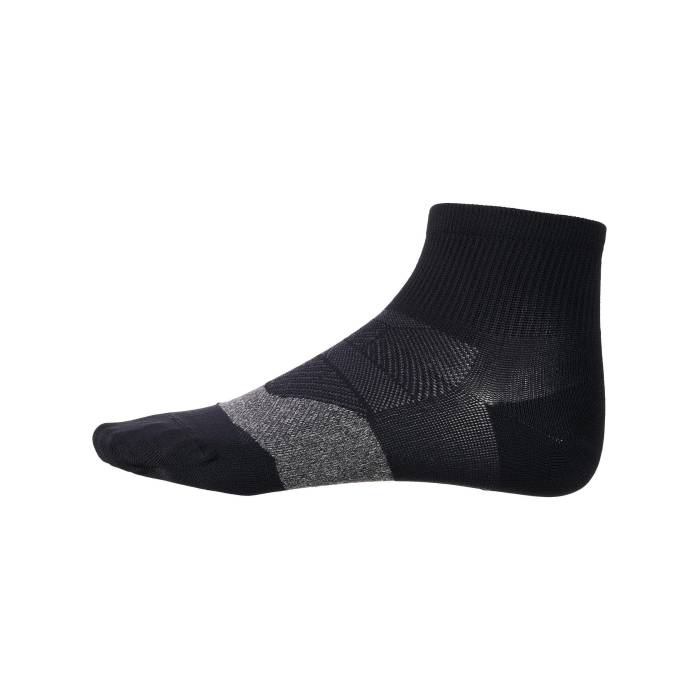 フィーチャーズ Feetures 【 Elite Ultra Light Quarter Socks Black Unisex Black 】 エリート ultra ウルトラ ソックス・靴下 黒色 ブラック スポーツ アウトドア ランニング マラソン その他 ユニセックス 黒