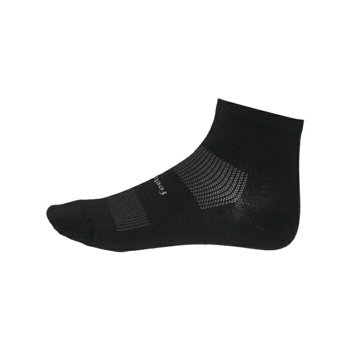 フィーチャーズ Feetures 【 High Performance Ultra Light Quarter Unisex Black 】 ハイ パフォーマンス ultra ウルトラ スポーツ アウトドア ランニング マラソン その他 ユニセックス 黒色 ブラック