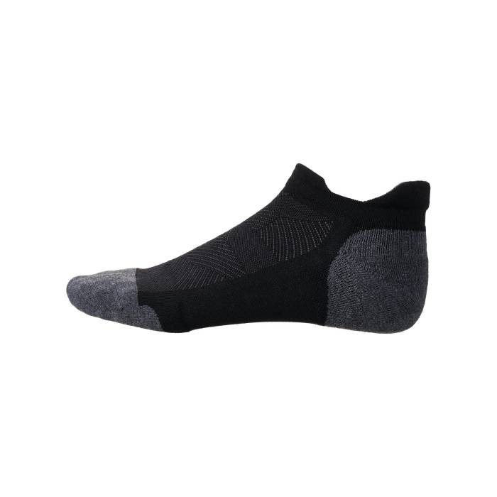 フィーチャーズ Feetures 【 Elite Max Cushion No Show Tab Socks Unisex 】 エリート マックス ソックス・靴下 スポーツ アウトドア ランニング マラソン その他 ユニセックス