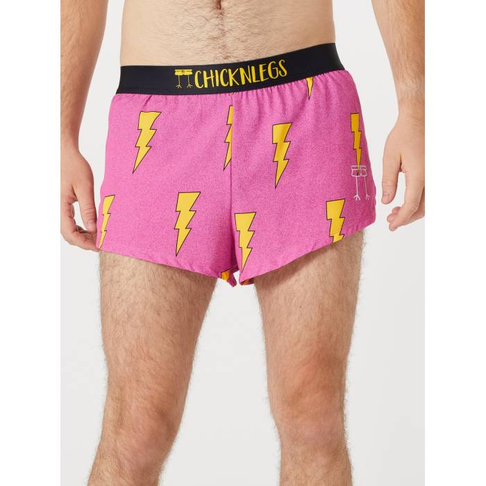 Chicknlegs 【 Men's Hot Pink Bolts 2" Split Shorts Men 】 メンズ pink ピンク ショーツ スポーツ アウトドア ランニング マラソン ウェア メンズウェア メンズ