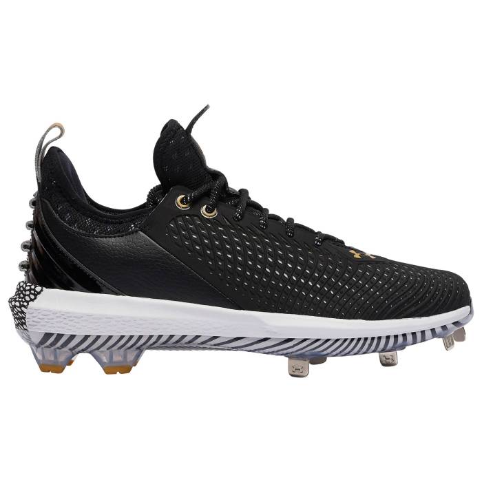 アンダーアーマー Under Armour 【 Harper 5 Low St Men's Metallic Gold/Black/Black 】 メンズ ゴー...