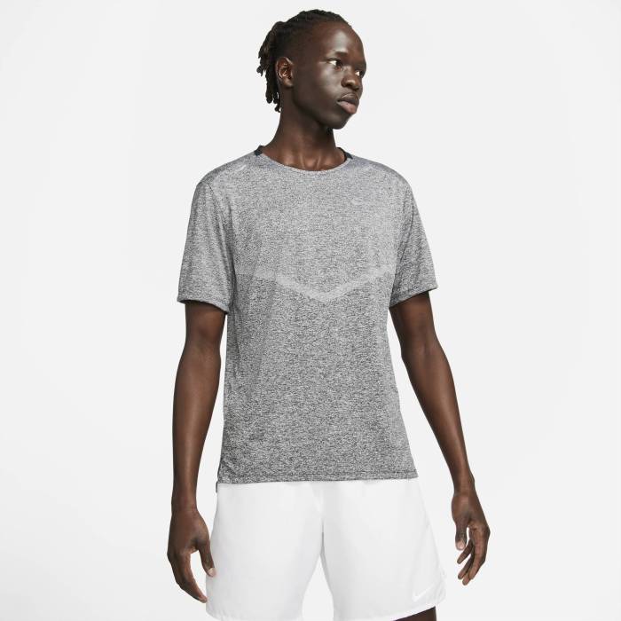 ナイキ Nike 【 Dri-Fit Rise 365 Short Sleeve T-Shirt Men's Reflective Silver/Black 】...