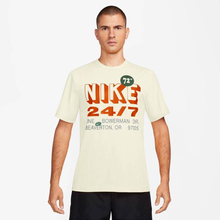 ナイキ Nike 【 Dri-Fit Uv Hyverse Short Sleeve T-Shirt Men's Orange/Sail 】 ドライフィット S...