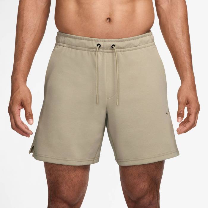 ナイキ Nike 【 Dri-Fit Primary 7 Inch Shorts Men's Desert Khaki/Desert Khaki/White 】...