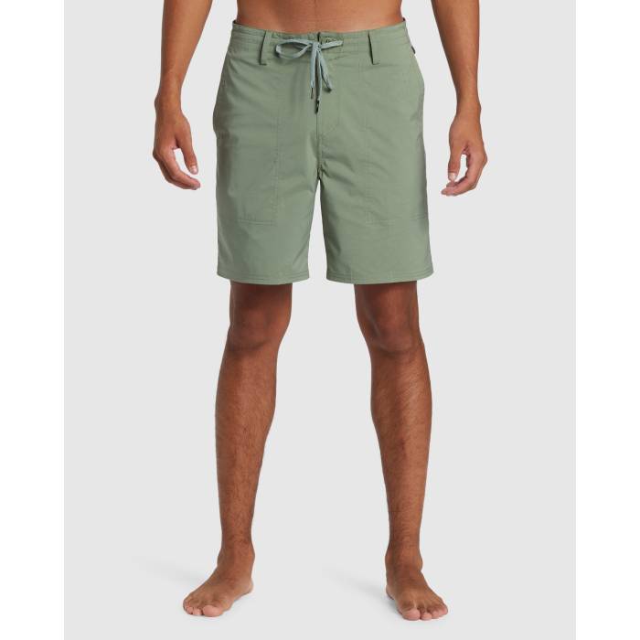 クイックシルバー Quiksilver 【 Mens Dna Amphibian 18.5" Boardshorts Mens Sea Spray 】 メンズ メンズファッション ズボン パンツ メンズ
