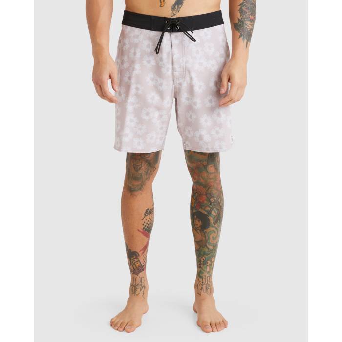 ルーカ Rvca 【 Mens Va Pigment 18" Boardshorts Mens Pale Mauve 】 メンズ メンズファッション 水着 メンズ