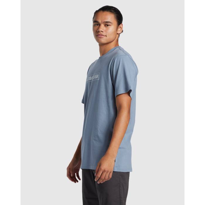 クイックシルバー Quiksilver 【 Mens Modern Clicker T-Shirt Mens Flint Stone 】 メンズ モダン Tシャツ メンズファッション トップス Tシャツ カットソー メンズ