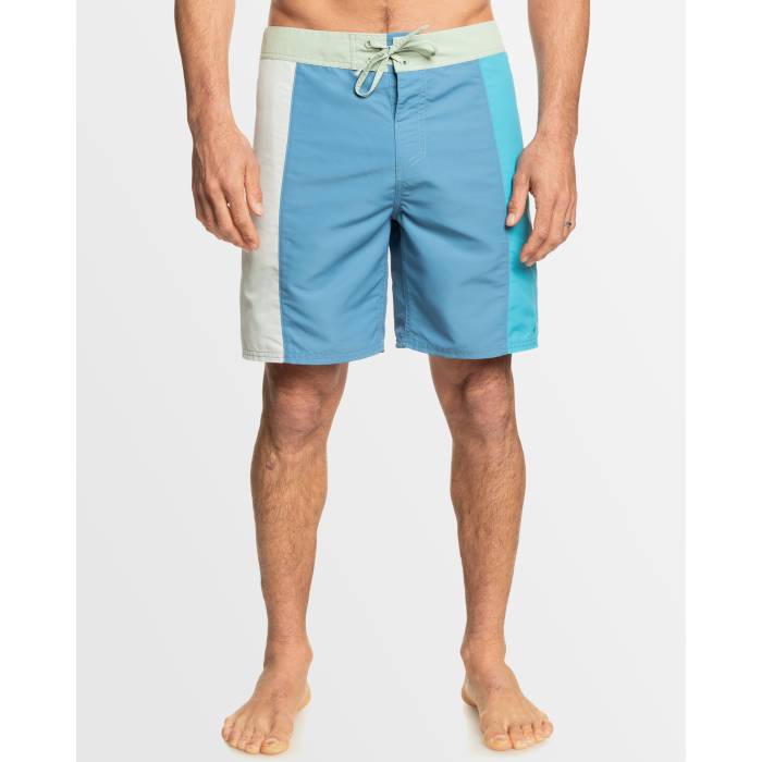 クイックシルバー Quiksilver 【 Mens Made Better 18.5" Boardshorts Mens Coronet Blue 】 メンズ メンズファッション 水着 メンズ 青色 ブルー