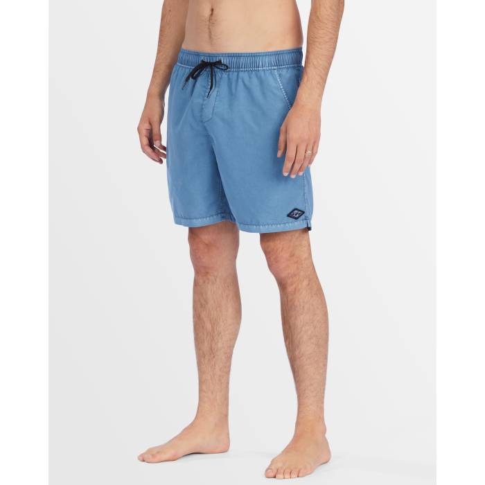 ビラボン Billabong 【 Mens All Day Over Dye Layback 17" Boardshorts Mens Steel Blue 】 メンズ メンズファッション 水着 メンズ Steel スティール 青色 ブルー