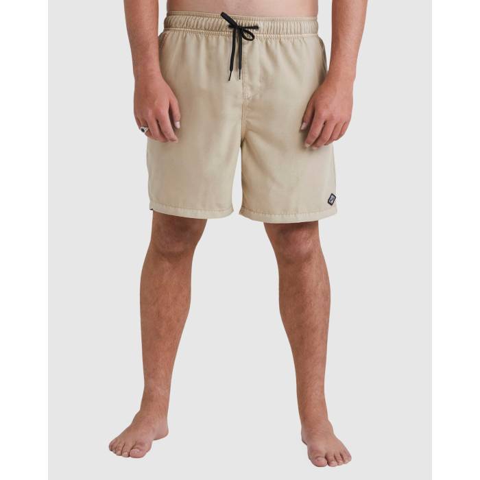 ビラボン Billabong 【 Mens All Day Overdye Layback 17" Boardshorts Mens Chino 】 メンズ メンズファッション 水着 メンズ チノ
