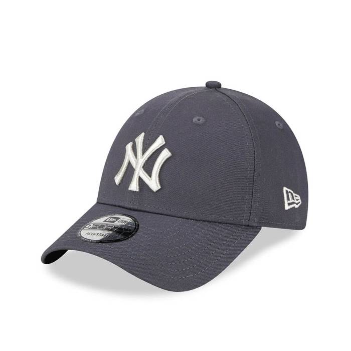 ニューエラ New Era 【 New York Yankees Metallic Gray 9Forty Strapback Hat Men Gray 】 ヤンキース gray 灰色・グレー・グレイ バッグ 小物 ブランド雑貨 帽子 メンズ帽子 キャップ メンズ gray 灰色・グレー・
