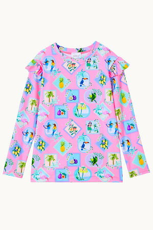 ブランド名Milky性別Kids商品名Girls Pink Resort SuntopカラーPINK■ 【Girls Pink Resort Suntop】 魅力あふれる夏の主役をご紹介 夏の陽射しが降り注ぐ季節に、お子様の笑顔を一層輝かせる特別な一枚が誕生いたしました。Girls Pink Resort Suntopは、その名の通り、リゾートシーンから日常使いまで幅広く活躍する、可愛らしさと機能性を兼ね備えたサントップでございます。当製品は、元気いっぱいの女の子たちが、どんな場面でも快適に、そしておしゃれを楽しめるようにと願いを込めて作られました。柔らかなピンクの色合いは、お子様の肌を明るく見せ、夏の開放的な雰囲気に溶け込みます。デザイン性はもちろんのこと、素材選びから縫製に至るまで、お子様のデリケートな肌への優しさと、動きやすさを追求した、当ブランドならではのこだわりが詰まった逸品です。このGirls Pink Resort Suntopが、お子様にとって忘れられない夏の思い出作りの一助となれば幸いでございます。 ■ 製品詳細：Girls Pink Resort Suntopのスペック 【素材へのこだわり】 ・上質なコットンブレンド素材：肌に優しい柔らかな肌触りを実現するため、厳選されたコットンをベースに、快適な着心地を追求したブレンド素材を採用しております。通気性に優れ、汗をかいてもべたつきにくいサラッとした感触は、暑い季節に最適です。 ・吸湿速乾性：汗を素早く吸収し、拡散させることで、常にドライで快適な状態を保ちます。活発に動き回るお子様も、一日中気持ちよくお過ごしいただけます。 ・軽量性：まるで何も着ていないかのような軽さで、お子様の自由な動きを妨げません。旅行などの持ち運びにも便利です。 【デザインの特徴】 ・リゾート感あふれるノースリーブデザイン：肩を優しく包み込むノースリーブは、涼しげでありながら上品な印象を与えます。リゾート地での着用はもちろん、普段使いにも適した洗練されたデザインです。 ・愛らしいPinkカラー：可愛らしさの象徴であるPinkは、お子様の魅力を最大限に引き出します。様々なボトムスとの相性も抜群で、着回し力の高さも魅力です。 ・ゆったりとしたシルエット：締め付け感のないゆったりとしたシルエットは、お子様の成長を考慮しつつ、風通しを良くし、快適な着心地を提供します。動きやすさも兼ね備えております。 【機能性と安全性】 ・お手入れの容易さ：ご家庭での洗濯が可能で、速乾性にも優れているため、毎日清潔にお使いいただけます。忙しい保護者様にも嬉しいポイントです。 ・安全性への配慮：お子様の肌に直接触れるものだからこそ、素材は刺激の少ないものを厳選し、縫製も丁寧に行われております。安心してご着用いただけます。 ■ 当ブランドの理念とこだわり 当ブランドは、「子供たちの笑顔のために」をモットーに、高品質でデザイン性の高い子供服を提供しております。私たちは、子供たちがどんな時も自分らしく輝けるよう、着心地の良さ、安全、そして遊び心を大切にした服作りを追求しています。素材選びにおいては、お子様のデリケートな肌に優しい天然素材を中心に厳選し、快適さを最優先しています。デザインでは、トレンドを取り入れつつも、子供らしい純粋さや想像力を育むような、明るく楽しい色彩と形を大切にしております。また、活発な子供たちの動きを妨げないよう、耐久性と機能性にも徹底的にこだわり、丁寧な縫製技術で一枚一枚心を込めて作り上げております。Girls Pink Resort Suntopは、まさに当ブランドのそうした哲学と技術の結晶であり、お子様の日々を彩り、特別な瞬間をさらに輝かせることをお約束いたします。 ■ 多彩なシーンで輝くGirls Pink Resort Suntop このGirls Pink Resort Suntopは、その汎用性の高さから、様々なシーンで活躍いたします。 ・リゾート・旅行：ビーチやプールサイドでのリラックスタイム、ホテルでの朝食、観光地での散策など、非日常の素敵な思い出を彩る一枚として最適です。軽量でかさばらないため、旅行の荷物にもスマートに収まります。 ・夏のカジュアルなお出かけ：公園での遊び、お友達とのランチ、ショッピングモールへの外出など、普段のお出かけにもぴったりです。明るいピンク色が、お子様の気分を一層盛り上げます。 ・デイリーユース：お家でのリラックスタイムや、習い事など、日常のあらゆる場面で快適にご着用いただけます。動きやすさと通気性で、一日中ストレスフリーです。 ・ちょっとしたパーティー：可愛らしいデザインは、誕生日パーティーや夏のイベントなど、少しおしゃれをしたい特別な日にも活躍します。アクセサリーとの組み合わせで、さらに華やかな印象に。 ■ Girls Pink Resort Suntopで叶えるサマースタイル Pinkカラーが魅力のGirls Pink Resort Suntopは、様々なアイテムとの組み合わせで、幅広いコーディネートをお楽しみいただけます。 ・アクティブスタイル：デニムのショートパンツやハーフパンツと合わせれば、元気いっぱいのカジュアルスタイルが完成します。スニーカーやサンダルを合わせて、公園遊びやアウトドアにも最適です。 ・リゾートカジュアル：白いリネンパンツや、爽やかなストライプ柄のスカートと合わせると、上品なリゾートスタイルに。麦わら帽子やカゴバッグをプラスして、バカンス気分を盛り上げてください。 ・キュートスタイル：フリルやレースがあしらわれたスカート、またはキュロットスカートと組み合わせると、より愛らしい印象に。バレエシューズや可愛らしいヘアアクセサリーで、お姫様のようなスタイルを楽しめます。 ・レイヤードスタイル：肌寒い時には、カーディガンや薄手のパーカを羽織るのもおすすめです。ワンピースの上から重ね着して、いつもと違う着こなしを楽しむのも素敵です。 ・カラーコーディネート：Pinkと相性の良い白、ベージュ、ライトブルー、ミントグリーンなどの色と組み合わせることで、爽やかで明るい夏のファッションを演出できます。 ■ こんな方におすすめ：Girls Pink Resort Suntop ・元気いっぱいの女の子をお持ちの保護者様：活発に動き回るお子様のために、快適で動きやすいトップスをお探しの方に最適です。 ・リゾートや旅行を計画しているご家族：バカンスの特別な一枚として、写真映えもする可愛らしいウェアをお求めの方におすすめです。 ・夏の快適でおしゃれな普段着を探している方：暑い季節も涼しく、おしゃれに過ごしたいお子様と保護者様にぴったりのアイテムです。 ・Pink色や可愛らしいデザインが好きな女の子：ファッションを通して、自分らしさを表現したいおしゃれ好きの女の子に喜ばれます。 ・高品質で長く使える子供服を求める方：デリケートな肌に優しく、耐久性にも優れた、安心の品質を重視する保護者様におすすめいたします。 ■ Girls Pink Resort Suntopがもたらす喜び このGirls Pink Resort Suntopをご購入いただくことで、お客様とお子様には様々なメリットと喜びがもたらされます。 ・お子様の笑顔と快適さ：肌触りの良い素材とゆったりとしたデザインは、お子様に最高の着心地を提供し、一日中快適な笑顔を引き出します。自由な動きを妨げないため、遊びに集中できます。 ・保護者様の安心感：高品質な素材と丁寧な縫製は、お子様の肌に優しく、安心してご着用いただけます。また、お手入れが簡単で耐久性も高いため、忙しい保護者様の負担を軽減します。 ・ファッションの楽しさ：可愛らしいPinkカラーとリゾート感あふれるデザインは、お子様のおしゃれ心を育みます。多様なコーディネートが可能で、ファッションの楽しさを存分に味わっていただけます。 ・夏の特別な思い出を彩る：このGirls Pink Resort Suntopは、夏の旅行やイベント、日常の何気ない瞬間を、より一層明るく、思い出深いものに変えるでしょう。 ・ギフトとしての魅力：誕生日や季節の贈り物としても最適です。受け取ったお子様とそのご家族に、きっと喜んでいただけることと存じます。 ■ 最後に Girls Pink Resort Suntopは、お子様の夏を、快適に、そして華やかに彩るために生まれた特別な一枚です。当ブランドのこだわりが詰まったこのサントップが、お子様の健やかな成長と、ご家族皆様の素敵な思い出作りの一助となることを心より願っております。この機会にぜひ、Girls Pink Resort Suntopをお手に取っていただき、その魅力を直接お確かめくださいませ。※画像はイメージです