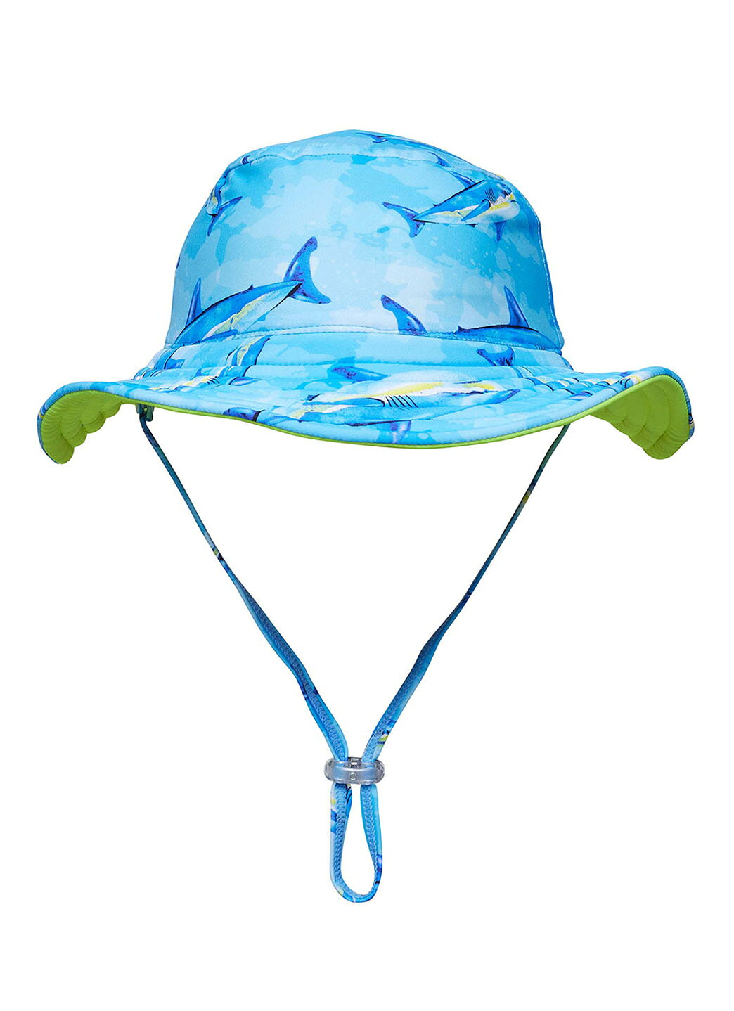 ブランド名Snapper Rock性別Kids商品名Snapper Rock Jawsome Waves キッズ リバーシブル バケットハット サメ柄 UVカット 帽子カラーBlueSnapper Rock Kids' Jawsome Waves Reversible Bucket Hat 【お子様の笑顔と安心を守る、デザインと機能性を兼ね備えたバケットハット】 この度は、お子様の紫外線対策とおしゃれを両立させる、Snapper Rock Kids' Jawsome Waves Reversible Bucket Hatをご覧いただき、誠にありがとうございます。ニュージーランド発のプレミアムキッズスイムウェアブランド、Snapper Rockが贈るこの特別な帽子は、陽気なサメと波のモチーフが描かれた「Jawsome Waves」デザインと、シンプルな単色デザインを両面で楽しめるリバーシブル仕様が特徴でございます。お子様のお肌を夏の強い日差しから守りながら、毎日のおしゃれをさらに豊かに彩る逸品として、自信を持っておすすめいたします。 ■ 商品説明・スペック 「Snapper Rock Kids' Jawsome Waves Reversible Bucket Hat」は、活動的なお子様のために細部にまでこだわり抜いて開発されました。 ・デザイン：片面には、お子様の好奇心を刺激する「Jawsome Waves」デザインが施されております。ダイナミックな波間を泳ぐサメの姿は、まるで絵本から飛び出してきたような躍動感にあふれ、見る人の心を惹きつけます。もう片面は、どのようなコーディネートにも合わせやすい無地のシンプルなデザインとなっており、シーンや気分に合わせて全く異なる二つのスタイルをお楽しみいただけます。リバーシブルであるため、一つの帽子で二通りの魅力を引き出し、着こなしの幅を広げることが可能でございます。 ・素材：軽量でありながら耐久性に優れたポリエステル素材を主に使用しており、お子様のデリケートな肌にも優しい肌触りを実現しております。速乾性にも優れているため、水遊びの後や汗をかいた際も快適さを保ち、お手入れも非常に簡単でございます。 ・機能性：Snapper Rock製品の最大の特長であるUPF50+の紫外線保護機能を備えております。これは、有害な紫外線を98%以上カットすることを意味し、お子様の頭皮や顔、首元を日焼けからしっかりと守ります。通気性の良い素材は、夏の暑い日でも蒸れにくく、快適な着用感を維持いたします。また、風の強い日でも安心してお使いいただけるよう、取り外し可能なあご紐が付属している場合もございます（商品仕様により異なる場合がございますので、詳細については別途ご確認ください）。 ・サイズ展開：お子様の成長に合わせて最適なフィット感をお選びいただけるよう、複数のサイズをご用意しております。一般的なキッズサイズに対応しており、頭囲サイズと年齢目安を参考に、ぴったりなサイズをお選びください。 ・お手入れ方法：ご家庭の洗濯機で簡単に洗うことができ、常に清潔な状態を保つことが可能です。色落ちの心配も少なく、繰り返しお使いいただけます。 ■ ブランドの特徴・歴史・こだわり Snapper Rockは、2003年にニュージーランドで誕生いたしました。創設者の「子供たちに、太陽の下で安全に、そしてスタイリッシュに遊んでほしい」という願いから、高品質なUVカットスイムウェアとビーチアクセサリーの開発に力を注いでまいりました。ニュージーランドの豊かな自然とマリンスポーツ文化にインスパイアされ、高いデザイン性と機能性を両立させた製品を提供し続けております。 Snapper Rockの製品は、UPF50+という最高レベルの紫外線保護機能にこだわっております。これは、お子様のデリケートな肌を紫外線によるダメージから守るために不可欠な要素です。国際的な紫外線保護基準を満たした素材のみを選定し、厳格な品質管理のもとで製造されております。また、環境への配慮も忘れておりません。持続可能な素材の採用や、製造工程における環境負荷の低減にも積極的に取り組んでおり、お子様たちの未来のために地球環境を守る責任も果たしております。 安全性、快適性、そしてファッション性を追求するSnapper Rockの情熱は、すべての製品に息づいております。当ブランドの製品は、単なる衣料品ではなく、お子様が太陽の下で自信を持って遊び、親御様が安心して見守れる「安心と喜び」を提供するものでございます。 ■ 利用シーン・シチュエーション Snapper Rock Kids' Jawsome Waves Reversible Bucket Hatは、あらゆる夏のレジャーシーンで大活躍いたします。 ・ビーチやプールサイド：強い日差しが照りつける水辺では、UPF50+のUVカット機能が頭部をしっかり保護し、快適な水遊びをサポートいたします。 ・公園やピクニック：屋外での活動時にも、紫外線からお子様の頭を守ります。通気性に優れているため、長時間着用しても蒸れにくく、快適さを保ちます。 ・アウトドアやキャンプ：自然の中での活動時も、日差しや突然の雨からお子様を守る頼れるアイテムとなります。 ・通園・通学、お散歩：日常の外出時にも、おしゃれなアクセントとして、また紫外線対策として活躍いたします。リバーシブルデザインなので、その日の気分や服装に合わせてデザインを切り替えることができます。 ・旅行：軽量でコンパクトに収納できるため、家族旅行やリゾート地への旅行にも最適です。持ち運びにも便利で、旅先での紫外線対策に欠かせません。 春から夏にかけての幅広いシチュエーションで、お子様を日差しから守りながら、おしゃれを存分にお楽しみいただけます。 ■ コーディネート・合わせ方の提案 このリバーシブルバケットハットは、多様なコーディネートに対応いたします。 ・ビーチスタイル：Jawsome Wavesのデザイン面を外側にし、Snapper Rockの水着やラッシュガードと合わせれば、統一感のあるマリンルックが完成いたします。ブルー系の水着や、サメのモチーフが入ったアイテムとの相性は抜群でございます。 ・カジュアルデイリー：無地のデザイン面を外側にすれば、デニムのショートパンツやTシャツといったカジュアルな服装にも自然に溶け込みます。スニーカーやサンダルと合わせて、元気いっぱいのキッズスタイルをお楽しみください。明るい色のトップスと合わせると、ハットが控えめながらも上品なアクセントになります。 ・リゾートスタイル：リゾート感あふれるワンピースやアロハシャツなど、少し大人っぽいコーディネートにも、このハットが可愛らしさをプラスいたします。どちらの面を表にしても、リゾート地の開放的な雰囲気にマッチいたします。 ・兄妹・姉弟コーデ：Jawsome Wavesのデザインは、男の子にも女の子にも人気がございます。お揃いや色違いでコーディネートすることで、写真映えもする素敵な兄妹・姉弟ルックが実現いたします。 一つのハットで様々な表情を見せるため、お子様自身のファッションセンスを育むきっかけにもなるでしょう。 ■ ターゲットユーザー・おすすめの人 Snapper Rock Kids' Jawsome Waves Reversible Bucket Hatは、以下のようなお客様に特におすすめいたします。 ・0歳から10歳程度のお子様をお持ちの親御様：特にお子様の肌の健康を気にかけ、紫外線対策を徹底したいとお考えの方に最適です。 ・デザイン性と機能性を両立させたいとお考えの親御様：おしゃれで可愛いだけでなく、確かなUVカット効果を求める方におすすめいたします。 ・活動的なお子様をお持ちの親御様：水遊びや公園遊び、アウトドアなど、外で元気に遊ぶ機会が多いお子様にぴったりのアイテムです。 ・プレゼントをお探しの方：出産祝い、誕生日プレゼント、入園・入学祝いなど、お子様への特別な贈り物としても大変喜ばれることと存じます。実用性とデザイン性を兼ね備えたギフトとして、選んで間違いございません。 ・複数のスタイルを楽しみたい方：リバーシブルであるため、一つの帽子で二つの雰囲気を味わいたいという方には特におすすめです。 ■ 購入者へのメリット・魅力 Snapper Rock Kids' Jawsome Waves Reversible Bucket Hatをご購入いただくことで、お客様には以下のようなメリットと魅力をご提供いたします。 ・お子様の肌を徹底的に守る安心感：UPF50+の高い紫外線保護機能により、デリケートな頭皮や顔を日焼けから守り、将来的な肌トラブルのリスクを低減いたします。これにより、お子様は安心して屋外で活動でき、親御様も心置きなく見守ることができます。 ・着回し力抜群のファッションアイテム：リバーシブルデザインにより、一つの帽子で異なる二つのスタイルを楽しめます。これにより、様々な服装に合わせてコーディネートの幅が広がり、お子様のおしゃれを一層引き立てます。 ・快適で衛生的：軽量で速乾性に優れた素材は、夏の暑い日でも蒸れにくく、常に快適な着用感を提供いたします。また、ご家庭で簡単に洗濯できるため、いつでも清潔な状態を保つことができ、衛生的にも安心です。 ・高品質と耐久性：ニュージーランドの厳しい基準をクリアしたSnapper Rockの製品は、高い品質と耐久性を誇ります。長くご愛用いただけるため、コストパフォーマンスにも優れております。 ・お子様の笑顔を引き出すデザイン：Jawsome Wavesの可愛らしいデザインは、お子様の好奇心を刺激し、帽子をかぶることを楽しくさせます。お子様が自ら進んでかぶりたくなるような、魅力的なデザインでございます。 Snapper Rock Kids' Jawsome Waves Reversible Bucket Hatは、お子様の健康と笑顔、そしておしゃれを真剣に考える親御様にとって、最高の選択となることでしょう。この帽子が、お子様の大切な思い出を彩る一助となれば幸いでございます。 ぜひこの機会に、お子様のために最高品質の紫外線対策とファッションを兼ね備えた「Snapper Rock Kids' Jawsome Waves Reversible Bucket Hat」をご検討ください。※画像はイメージです