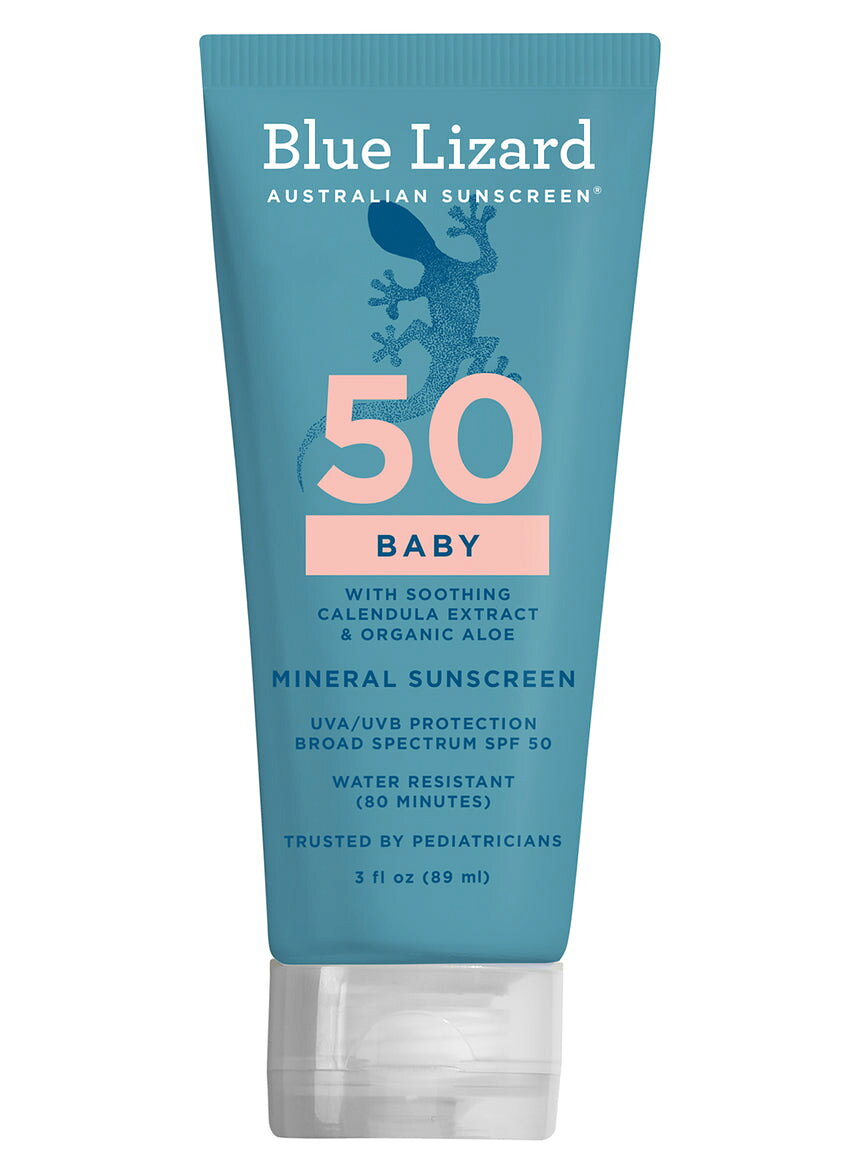ブランド名Blue Lizard性別Baby商品名Blue Lizard Baby Mineral SPF 50 Sunscreen Lotion Tube 3 ozカラーBlue■ Blue Lizard Baby Mineral SPF 50 Sunscreen Lotion Tube 3 oz デリケートな赤ちゃんの肌を優しく、そして強力な紫外線から守るために開発された、Blue Lizard Baby Mineral SPF 50 Sunscreen Lotion Tube 3 ozのご紹介です。この日焼け止めローションは、ミネラルベースの処方で、小さなお子様から敏感肌の大人の方まで、ご家族皆様で安心してお使いいただけます。高いSPF50という強力な紫外線防御力で、日常の外出から水辺でのアクティビティまで、あらゆるシーンでお子様のお肌をしっかりと保護いたします。 ■ 商品の特長と詳細スペック Blue Lizard Baby Mineral SPF 50 Sunscreen Lotion Tube 3 ozは、その優れた機能性と肌への優しさにおいて、多くのご家庭から信頼されています。主な特長は以下の通りです。 ・**ミネラルベース処方:** 酸化亜鉛と酸化チタンを有効成分とするミネラルベースの日焼け止めです。これらの成分は肌の上で紫外線を物理的に反射・散乱させることで、肌に浸透することなく紫外線をブロックします。そのため、化学的な紫外線吸収剤に敏感な方や、小さなお子様のデリケートな肌にも安心してお使いいただけます。 ・**SPF 50の高い紫外線防御力:** SPF50という非常に高い紫外線防御指数を実現。UVAとUVBの両方から肌を広範囲にわたり守り、日焼けによる肌ダメージや早期老化を防ぎます。特に日差しが強い日や、長時間屋外で過ごす際にも頼りになる保護力です。 ・**耐水性:** 最長80分間の耐水性を持ち合わせています。汗をかきやすいお子様や、水遊び、プール、ビーチなどのシーンでも、紫外線防御効果が持続するため、安心してお楽しみいただけます。 ・**デリケートな肌への配慮:** 香料、パラベン、染料、プロピレングリコール不使用の低刺激性処方です。皮膚科医のテスト済み（※一般的な情報に基づきます。製品パッケージをご確認ください）で、敏感肌の赤ちゃんや大人の方にもお勧めできます。 ・**紫外線感知ボトル:** Blue Lizard製品の特徴の一つとして、紫外線を感知するとボトルの一部が青色に変化する独自のテクノロジーが採用されています。これにより、UVレベルを一目で確認でき、日焼け止めの塗り忘れや塗り直しのタイミングを視覚的に把握するのに役立ちます。 ・**使いやすいチューブタイプ:** 3 oz（約88ml）の容量は、日常使いから旅行まで、持ち運びにも便利なサイズです。使いやすいチューブ容器は、必要な量を簡単に取り出すことができ、衛生的にご使用いただけます。 ■ ブランド「Blue Lizard」について Blue Lizardは、オーストラリアの皮膚科医によって開発された日焼け止めブランドです。紫外線が非常に強いオーストラリアという環境で培われた知見と技術に基づき、肌への優しさと高い紫外線防御力を両立させた製品を提供しています。特に、化学的な紫外線吸収剤を使用しないミネラル処方にこだわり、デリケートな肌を持つ人々が安心して使える製品づくりを追求してきました。また、サンゴ礁に有害とされる成分（オキシベンゾン、オクチノキサートなど）を含まない「リーフセーフ」処方にも力を入れており、海洋環境保護にも貢献しています。Blue Lizardは、単に日焼け止めを提供するだけでなく、太陽の恵みを楽しみながら、肌と地球の両方を守ることを使命としています。 ■ おすすめの利用シーン・シチュエーション Blue Lizard Baby Mineral SPF 50 Sunscreen Lotion Tube 3 ozは、以下のような様々なシーンで活躍します。 ・**日常のお出かけ:** ベビーカーでのお散歩、公園での遊び、スーパーへのお買い物など、毎日の外出時に。 ・**屋外でのアクティビティ:** ピクニック、ハイキング、キャンプ、遠足、運動会といった屋外イベントに。 ・**水遊び:** プール、海水浴、水辺でのレジャーなど、水に濡れる機会が多い時に。 ・**通園・通学時:** 幼稚園や保育園、小学校の屋外活動や登下校時の紫外線対策に。 ・**季節を問わず:** 夏だけでなく、春や秋、冬のスキーやスノーボードといったウィンタースポーツ、または雪の反射による紫外線対策にも一年を通してご使用いただけます。 ・**旅行やレジャー:** 家族旅行やアウトドアレジャーの必需品として、持ち運びやすいサイズです。 ■ ターゲットユーザー・おすすめの方 このBlue Lizard Baby Mineral SPF 50 Sunscreen Lotion Tube 3 ozは、特に以下のような方々にお勧めいたします。 ・**乳幼児のお子様をお持ちのご両親:** 赤ちゃんのデリケートな肌のために、最も優しい処方の日焼け止めをお探しの方。 ・**敏感肌・乾燥肌でお悩みの方:** 刺激の少ないミネラルベースの日焼け止めを求める大人の方にも。 ・**アトピー性皮膚炎の方:** 刺激成分を避けたいとお考えの方（※ご使用前に必ず医師にご相談ください）。 ・**紫外線吸収剤に抵抗がある方:** 物理的なバリアで紫外線を防ぐミネラルサンスクリーンを好む方。 ・**アウトドアを頻繁に楽しむ方:** 高い耐水性とSPF値を求める方。 ・**環境保護に関心のある方:** サンゴ礁に優しいリーフセーフ処方を選びたい方。 ■ 購入者様へのメリット・魅力 Blue Lizard Baby Mineral SPF 50 Sunscreen Lotion Tube 3 ozをお選びいただくことで、お客様には以下のメリットと魅力がございます。 ・**安心感:** 大切なお子様やご自身のデリケートな肌を、刺激の少ないミネラル処方でしっかりと守れる安心感を提供します。 ・**強力な防御力:** SPF50と耐水性により、厳しい紫外線環境下でも信頼できる保護力が得られ、日焼けによるダメージを気にせず活動できます。 ・**家族みんなで使える:** 赤ちゃんだけでなく、敏感肌の大人の方も使えるため、ご家族皆様で共有できる汎用性があります。 ・**環境への配慮:** リーフセーフ処方を選ぶことで、美しい地球環境の保護にも貢献できます。 ・**使いやすさ:** 紫外線感知ボトルは、日焼け止め効果を最大限に引き出すための塗り直しタイミングを視覚的に示し、持ち運びやすいチューブタイプでいつでもどこでも手軽に使用できます。 ・**信頼のブランド:** オーストラリアの皮膚科医が開発した実績と、肌への優しさへのこだわりを持つBlue Lizardブランドの製品であるという信頼性があります。 ■ ご使用方法とご留意点 ・外出の約15分から20分前に、肌に均一に塗布してください。特に露出する部分には惜しみなくお使いください。 ・汗を多くかいた後や水泳の後、タオルで拭いた後などは、効果を維持するために2時間ごと、またはそれより頻繁に塗り直してください。 ・生後6ヶ月未満の乳幼児にご使用される場合は、事前に医師にご相談ください。 ・目に入らないように注意し、万が一目に入った場合はすぐに水で洗い流してください。 ・使用中に肌に異常（赤み、はれ、かゆみ、刺激など）が現れた場合は、直ちに使用を中止し、皮膚科専門医にご相談ください。 ・直射日光の当たる場所や高温多湿の場所を避け、乳幼児の手の届かない場所に保管してください。※画像はイメージです