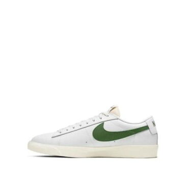 ナイキ NIKE ブレイザー レザー スニーカー スニーカー 白色 ホワイト 緑 グリーン メンズ 【 GREEN NIKE BLAZER LOW LEATHER TRAINERS IN WHITE 】