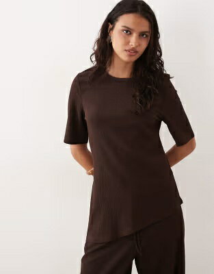 茶色 ブラウン レディース JDY ASYMMETRIC TOP IN CHOCOLATE BROWN - PART OF A SET / COFEE BEAN レディースファッション トップス