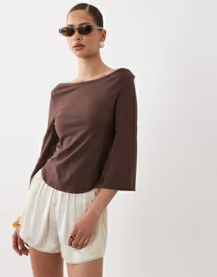 ブランド名ASOS DESIGN性別Women(レディース)商品名ASOS DESIGN 3/4 sleeve top with boat neck in chocolateカラーChocolate
