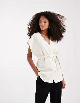 ラップ クリーム レディース PRETTY LAVISH PRETTY LAVISH KIMONO WRAP TOP IN CREAM / レディースファッション トップス