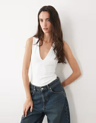 ブランド名Good American性別Women(レディース)商品名Good American deep v-neck sleeveless sculpting cotton bodysuit in whiteカラーWHITE