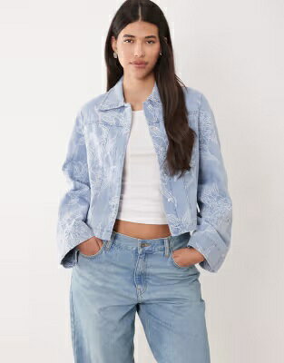 デニム 青色 ブルー レディース GINA TRICOT GINA TRICOT EMBROIDERED DENIM SHACKET IN LIGHT WASH BLUE / LIGHTWASH BLUE