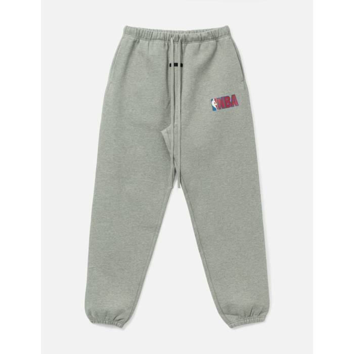 ブランド名Fear Of God Essentials性別Men(メンズ)商品名Fear Of God X Nba Sports Classic Sweatpantカラー・Concrete Heather