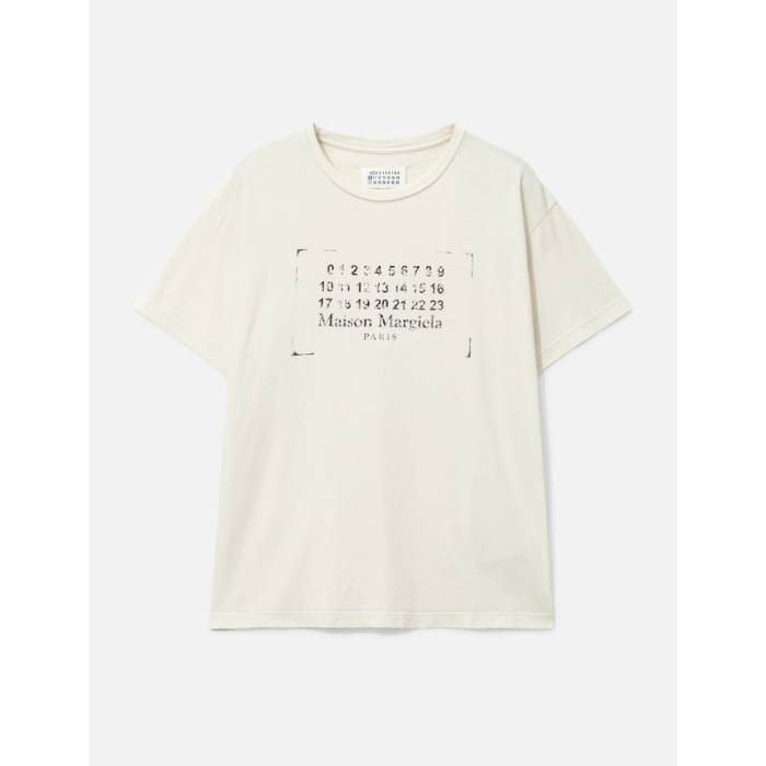 メゾンマルジェラ Maison Margiela 【 Stamp Logo T-Shirt Unisex Butter 】 ロゴ Tシャツ メンズファッション トップス Tシャツ カットソー ユニセックス(4)