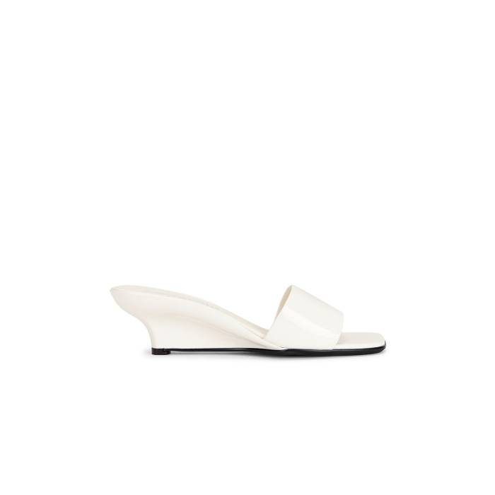 ジェフリーキャンベル Jeffrey Campbell 【 Frame Sandal Women White Patent 】 靴 レディース靴 サン..