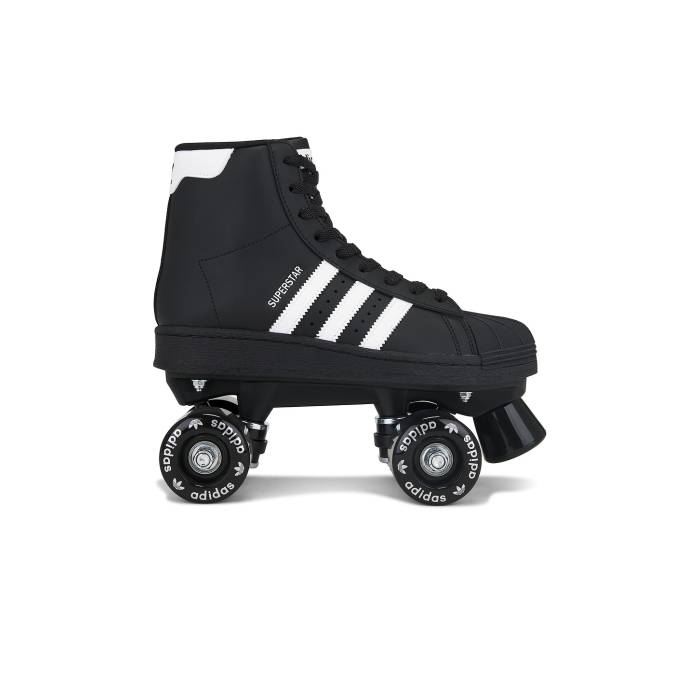 アディダス Adidas Originals 【 Superstar 82 Skate Women Core Black, Footwear White, & Silver Met..