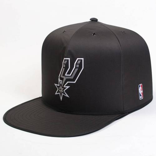 キャップ キャップ 帽子 スパーズ 黒色 ブラック サンアントニオ メンズ 【 NAP CAP X NBA SAN ANTONIO SPURS INDOOR PET HOUSE (BLACK) / BLACK 】 バッグ メンズキャップ 帽子