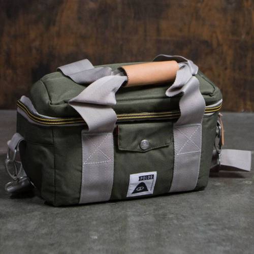 ポーラー カメラ バッグ オリーブ メンズ 【 POLER CAMERA COOLER BAG (OLIVE / BURNT) OLIVE BURNT 】 メンズバッグ