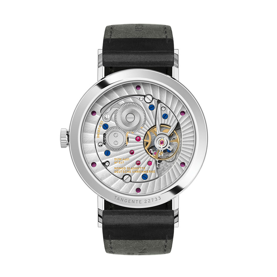 ノモスグラスヒュッテ NOMOS Glashütte Tangente 2 Date iF デザイン アワード 受賞 タンジェント2 デイト iFデザインアワード　37mm シースルーバック 自動巻　ドイツ製　機械式腕時計 日付表示 NM135 135 雑誌掲載