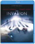 品　番：CWBA-Y17618発売日：2010年04月21日発売出荷目安：2〜5日□「返品種別」について詳しくはこちら□品　番：CWBA-Y17618発売日：2010年04月21日発売出荷目安：2〜5日□「返品種別」について詳しくはこちら□Blu-ray Disc映画(洋画)発売元：ワーナー・ブラザース ホームエンターテイメント外見は変わらず一夜にして別人のようになってしまう。精神科医のキャロルと同僚のベンは、原因を究明しウィルス拡大の阻止に乗り出すが、ウィルスに感染しない方法はただ一つ“決して眠らないこと”。誰一人信用できない悪夢のような状況の中、二人の戦いが始まる…。ニコール・キッドマン×ダニエル・クレイグ共演で贈る戦慄のSFアクション。「ついに来たぜ！ワーナーのブルーレイ　2，500円！」対象商品。制作年：2007制作国：アメリカディスクタイプ：片面1層カラー：カラー映像サイズ：ビスタアスペクト：スクイーズ映像特典：現実社会に潜む恐怖と“インベージョン”／3　FEATURETTES（作品紹介／撮影の舞台裏／メイキング：“感染”）音声仕様：5.1chサラウンドドルビーTrueHD英語日本語字幕/英語字幕5.1chサラウンドドルビーデジタル英語日本語吹替用字幕5.1chサラウンドドルビーデジタル日本語収録情報《1枚組》インベージョン監督オリバー・ヒルシュビーゲル出演ニコール・キッドマンダニエル・クレイグジャクソン・ボンド脚本デイビッド・カイガニック