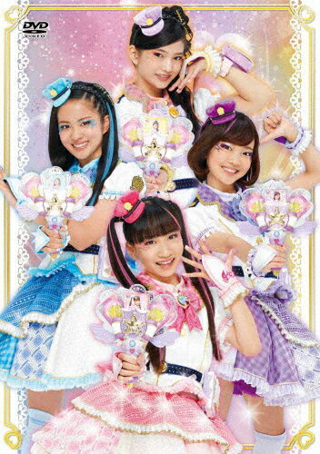 品　番：ZMSZ-14802発売日：2021年05月26日発売出荷目安：5〜10日□「返品種別」について詳しくはこちら□第17〜32話収録品　番：ZMSZ-14802発売日：2021年05月26日発売出荷目安：5〜10日□「返品種別」について詳しくはこちら□DVDバラエティー(ビデオ絵本・ドラマ等)発売元：KADOKAWA メディアファクトリーリバーシブルジャケット(C)TOMY・OLM／ラブパトリーナ製作委員会・テレビ東京『ポリス×戦士　ラブパトリーナ』は、みんなのラブを守る、ラブいっぱいの戦士たち！ラブパト110番の通報を受けたら、ひみつ本部からただちに出動！ワルピョコ団によってラブを奪われてしまった人たちを元に戻すため、今日もパパッと悪をラブタイホしちゃうのだ！ふわもふかわいいラブピョコやラブジー長官とともに、ラブパトリーナは、今日もみんなのラブを守るのだ！制作年：2021制作国：日本ディスクタイプ：片面2層カラー：カラー映像サイズ：アスペクト：16：9映像特典：変身バンクレクチャー（ツバサver．、ツバサ反転ver．）／変身バンクレクチャー（サライver．、サライ反転ver．）／ノンクレジットOP「Girls　Revolution」／ノンクレジットED「LOVE2」／変身バンクレクチャー（コハナver．、コハナ反転ver．）／変身バンクレクチャー（ソラver．、ソラ反転ver．）／メイキング3ラブピョコリーナに変身その他特典：ピクチャーレーベル／リバーシブルジャケット音声仕様：ステレオドルビーデジタル日本語収録情報《4枚組》ポリス×戦士 ラブパトリーナ! DVD BOX vol.2《第17〜32話収録》三池崇史監督横井健司西海謙一郎脚本加藤陽一青木万央出演渡辺未優山口莉愛山下結衣黒木啓司冨士原生