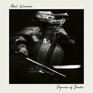 品　番：2173-245895発売日：2025年02月21日発売出荷目安：約1週間(品切時2〜3週間)□「返品種別」について詳しくはこちら□品　番：2173-245895発売日：2025年02月21日発売出荷目安：約1週間(品切時2〜3週間)□「返品種別」について詳しくはこちら□CDアルバムその他(クラシック)発売元：輸入盤◆国内入荷予定が遅れる場合もございます◆※海外メーカー都合により、商品内容が急遽変更となる場合がございます。※発売日は現地の発売日です。※日本語ブックレット等は付属しておりません。※輸入盤のため、ケースやジャケットに若干の傷や汚れがある場合がございます。予めご了承下さい。南アフリカ出身のチェロ奏者アベル・セラウチュウェによる、西洋の四部和声が導入される前の南アフリカ音楽に特有のモーダルスケールや倍音の和声システムを掘り下げ、文化的歴史がどのように進化するかを探求した斬新なアルバム前作アルバム「ホエアー・イズ・ホーム」を全世界で13,000枚売り上げたアーティスト、コンポーザーでもある南アフリカの革新的なチェリスト、アベル・セラオチュウェ（英語発音はセラオコー）のセカンドアルバム『Hymns of Bantu』。アベルは前作に続き、南アフリカの遺産を祝福し、彼の幅広い影響をたどる新たなアルバム。その影響には西洋のクラシック音楽レパートリーも含まれます。『Hymns of Bantu』では、西洋の四部和声が導入される前の南アフリカ音楽に特有のモーダルスケールや倍音の和声システムを掘り下げ、文化的歴史がどのように進化するかを探求します。アフリカの打楽器からオーケストラ、ソロチェロ、エレクトリックベースまで、さまざまなアンサンブルのために書かれた12曲を通じて、アベルは伝統的なバントゥー音楽とともに、バッハやマレの作品を解釈し、音楽的な遺産の間に違いではなく継続性を強調しています。『Hymns of Bantu』は、人々の共通の普遍性、歌の持つ癒しの力を強調し、私たちが先人たちから絶え間なくインスピレーションと理解を得ることを目指したアルバムです。声とチェロを媒体とし、さまざまな人間の姿を特徴づけ、解放された深いリスニングを私たちに促しています。【演奏】アベル・セラウチュウェ（チェロ、ヴォーカル、パーカッション）フレッド・トーマス（ピアノ、パーカッション）アラン・キアリー（エレクトリックベース）シディク・デンベレ（パーカッション）ドゥドゥ・クアテ（パーカッション）マンチェスター・コレクティブ（ストリング・アンサンブル）【録音】2024年1月、4月、マンチェスター、ストーラー・ホール収録情報【収録予定曲】1) Tsohle Tsohle (すべて、すべて)2) Emmanuele（エマニュエル）3) Kea Morata（ケア・モラタ）4) Tshepo I（希望I）5) Tshepo II（希望II）6) J.S.バッハ：無伴奏チェロ組曲第6番ニ長調BWV.1012　　　〜IV:サラバンド（チェロと弦楽合奏編曲版）7) Dinaka（角）8) Voices of Bantu（バントゥーの声）　　（マラン・マレの「人間の声」によるインプロヴィゼーション）9) Takamba（タカンバ）10) ジョヴァンニ・ソッリマ：LBFiles: Concerto11) ジョヴァンニ・ソッリマ：LBFiles: Igiul12) Camagu（カマグ）