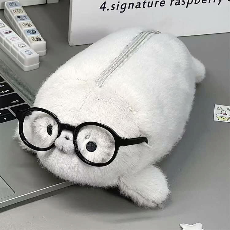 筆入れ 立体 ぬいぐるみ 文具入れ ペンケース 収納ケース 可愛い 動物デザイン 学生 アザラシ ペンケース 小学生 中学生 高校生 グッズ 丸っこいメガネアザラシ もふもふ立体ぬいぐるみ風 キャラポーチ 文具 収納 かわいい プレゼント josho-shop5-10006926 JOSHOショップ サンプル画像2