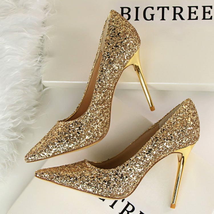 JOSHOショップのウエディングシューズ 10cmヒール キラキラ ブライダルシューズ 結婚式 パンプス ウエディング シューズ ポインテッドトゥ ハイヒール 痛くない ドレスシューズ ラメパンプス キラキラパンプス 挙式 花嫁 靴 披露宴 発表会 演奏会｜アングル3