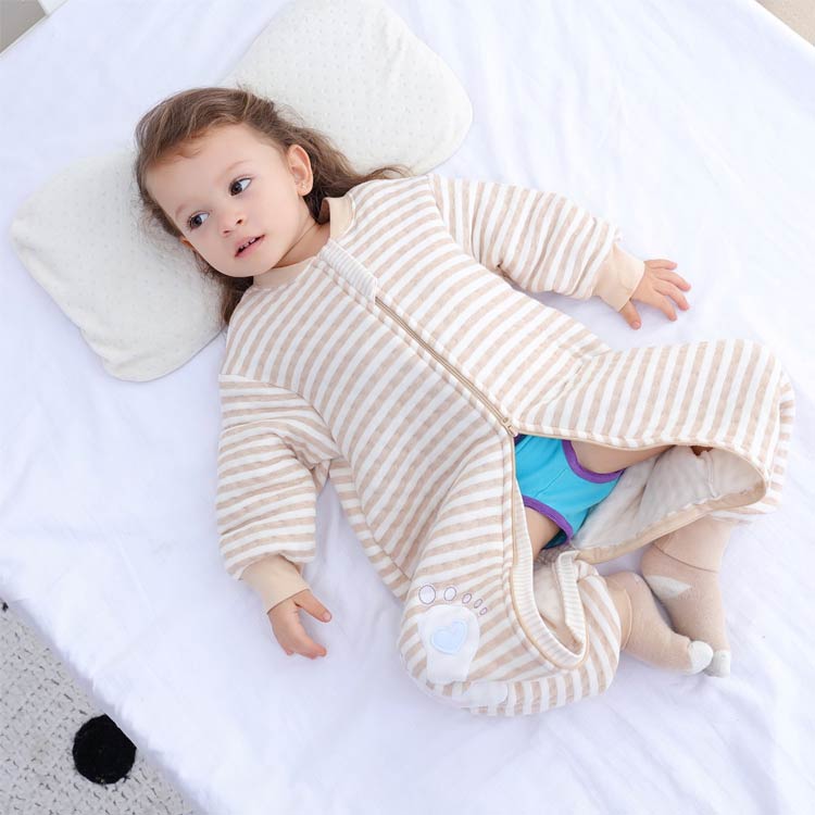 ジップアップ 中綿入り 着る寝袋 キルティング 袖付きスリーパー 女の子 長袖 カバーオール スリーパー パジャマ ベビー 前開き 新生児 キッズ スリーパー 男の子 コットン 綿 寝冷え防止 春 秋