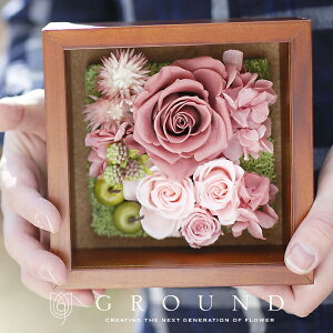 高校卒業記念|親にプレゼントすると喜ばれる感謝のギフトのおすすめは?【卒業式】