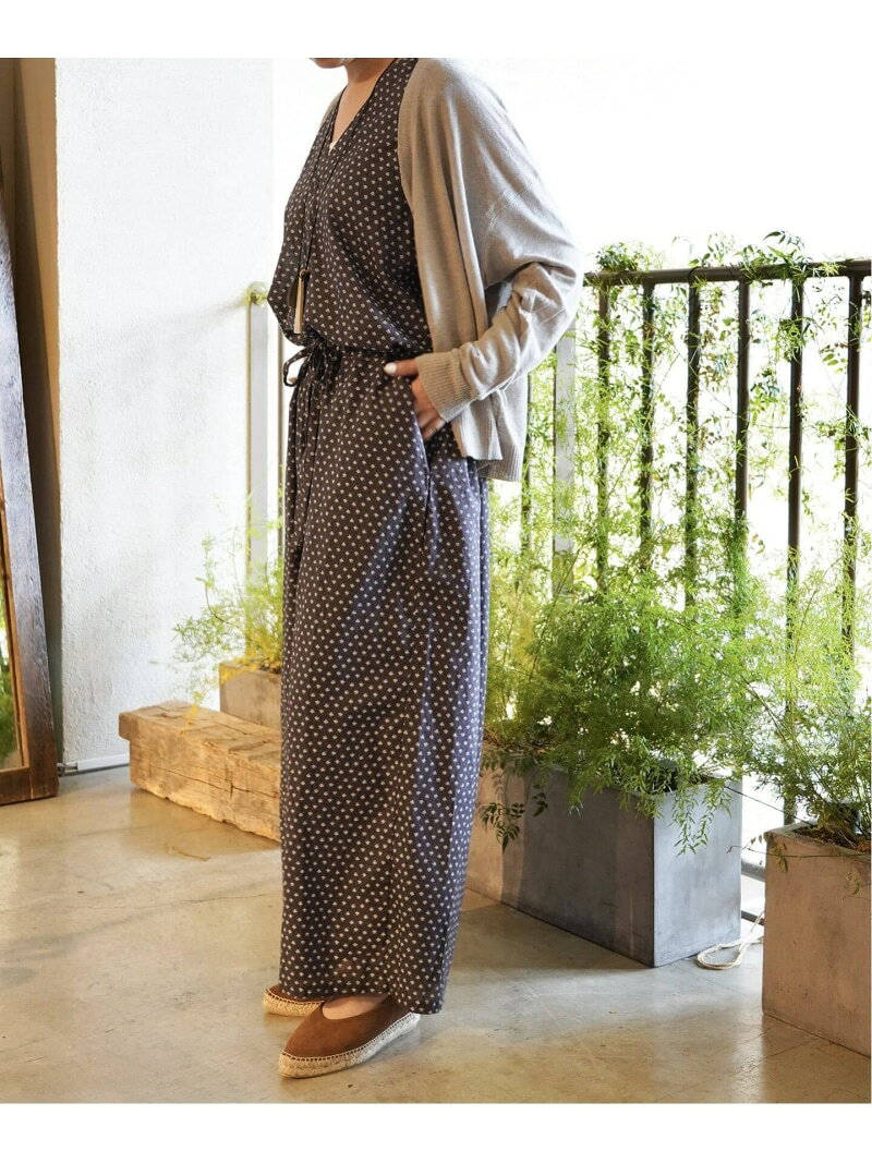 樂天商城 - 【SOIL】 FLOWER PRINT NO/SL OVERALLS journal standard luxe ジャーナルスタンダード ラックス オールインワン・オーバーオール オールインワン・つなぎ グレー【送料無料】[Rakuten Fashion]