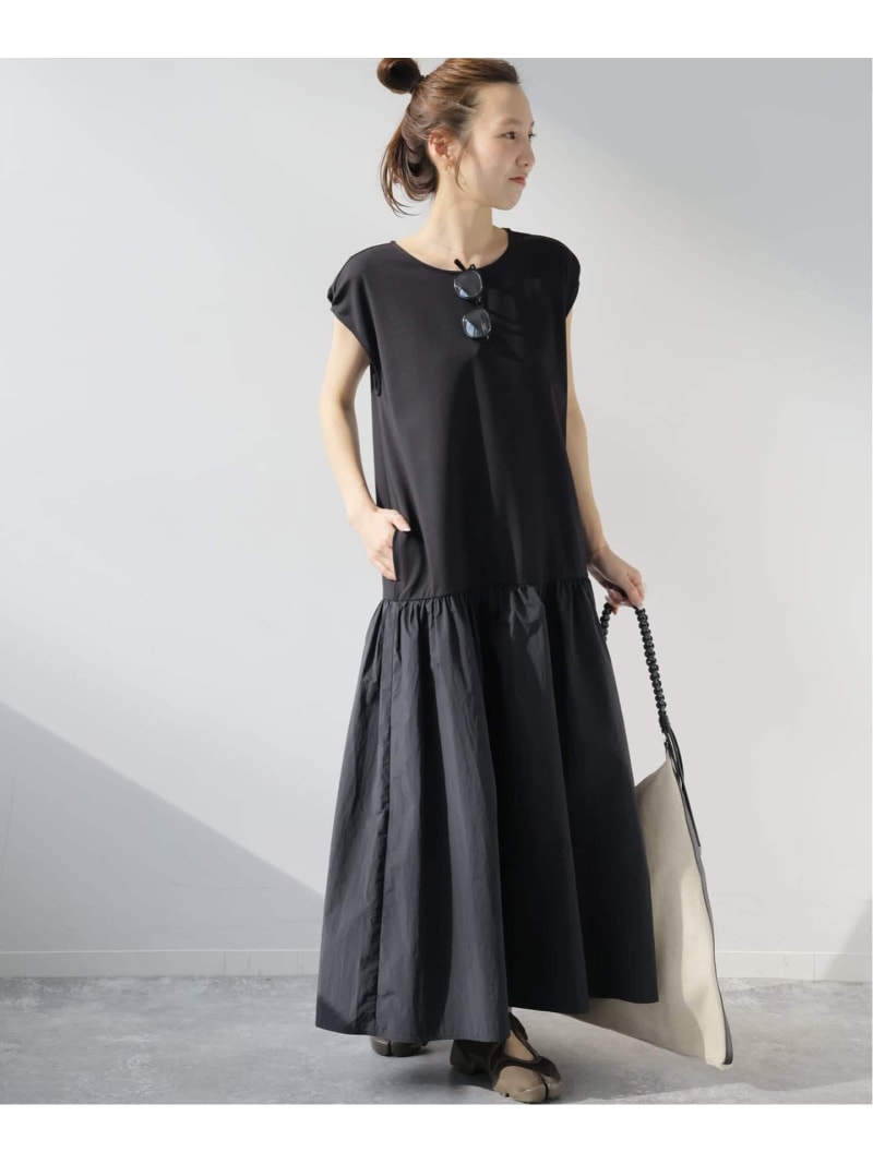 《WEB限定予約》カットナイロンタフタワンピース JOURNAL STANDARD relume ジャーナル スタンダード レリューム ワンピース・ドレス ワンピース ブラック【先行予約】*【送料無料】[Rakuten Fashion]