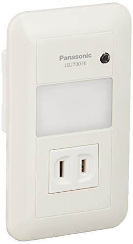 パナソニック(Panasonic) LEDフットライト 電球色 コンセント付 LBJ70076
