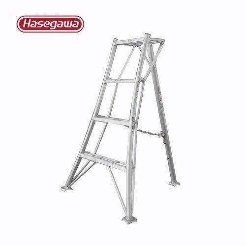 &nbsp;メーカー&nbsp;長谷川工業(Hasegawa)&nbsp;商品カテゴリ&nbsp;はしご・脚立＞脚立&nbsp;発送目安&nbsp;2日〜3日以内に発送予定（土日祝除）&nbsp;お支払方法&nbsp;銀行振込・クレジットカード&nbsp;送料&nbsp;送料無料&nbsp;特記事項&nbsp;&nbsp;その他&nbsp;※※※※※※※※※※※※※※※※※ 仕様 ※※※※※※※※※※※※※※※※※タイプ 三脚脚立天板高さ 1.21 m耐荷重 100 kg重量 4.7 kg材質 アルミコンパクト収納 ○収納サイズ 幅94×高さ132×奥行22 cm