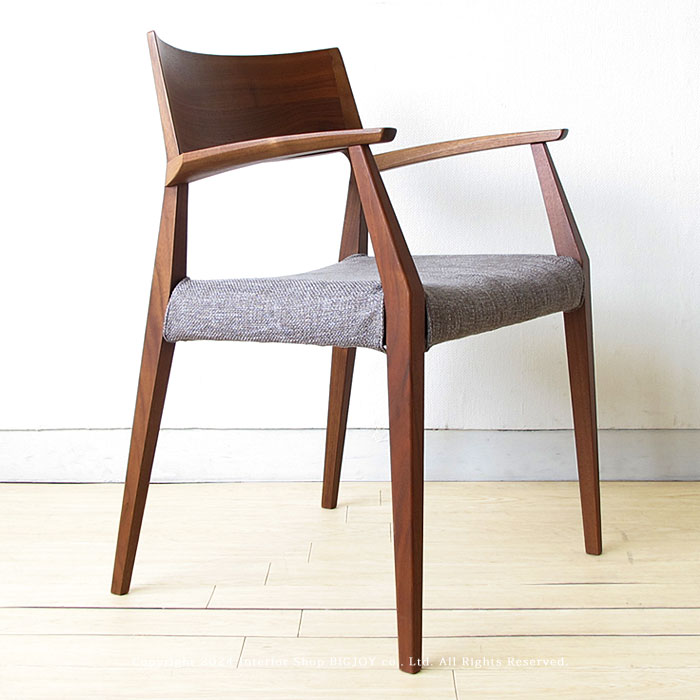 日進木工 DDC-095 DCC-095 アームチェア ダイニングチェア ウォールナット材 ウォールナット無垢材 肘付きイス 軽量チェア カバーリングor張り込み [2]