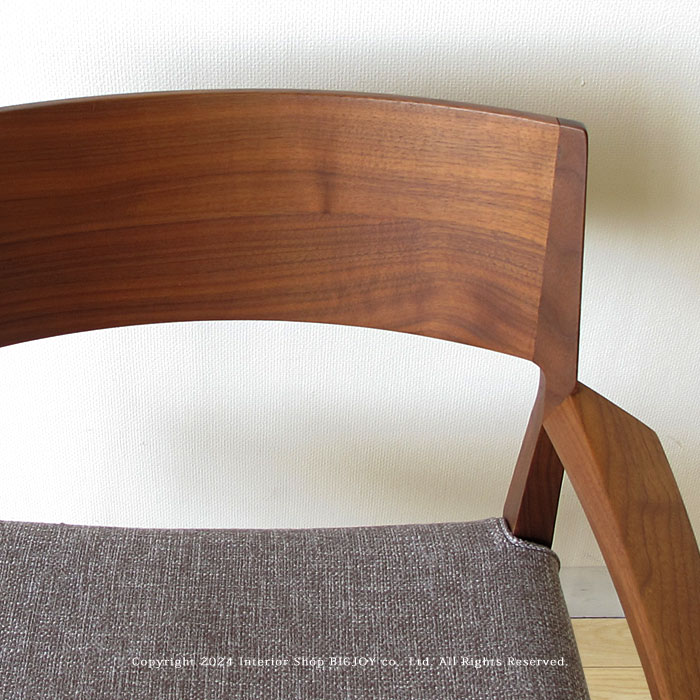 日進木工 DDC-095 DCC-095 アームチェア ダイニングチェア ウォールナット材 ウォールナット無垢材 肘付きイス 軽量チェア カバーリングor張り込み [3]