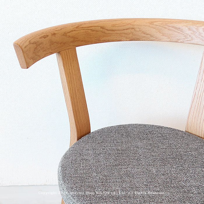 アウトレット展示品処分 イバタインテリア DCA-293 ダイニングチェア 北欧モダン 丸い布座 オーク無垢材 オーク材 シンプルさを極限まで追求したデザイン アクアクリーン [2]