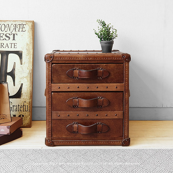 アウトレット展示品処分 アスプルンド ストニーハースト スモール ランプテーブル コーヒーテーブル チェスト 牛革 イギリス製 ヴィンテージ仕上げ 鋲打ち STONYHURST SMALL LAMP TABLE VINTAGE CIGAR