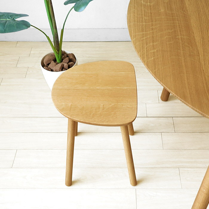 多目的スツール オットマンやサイドテーブルとしても使用可能 受注生産商品 直径48cm 天板が布座と板座のリバーシブル 可愛らしい丸型 板座にはタモ材を使用 Lサイズ インテリア・寝具・収納 イス・チェア VQ3202775010(20163円)