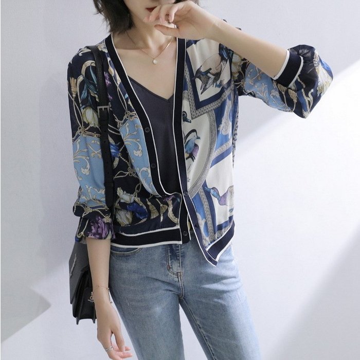 乐天商城 - uvカットカーディガン レディース 春夏秋 薄手 シフォンカーディガン 花プリント ショット丈シャツ 長袖ガウン Vネック紫外線カット シースルー 冷房対策人気新作 エレガント キレイめ 韓国風 お洒落 夏春