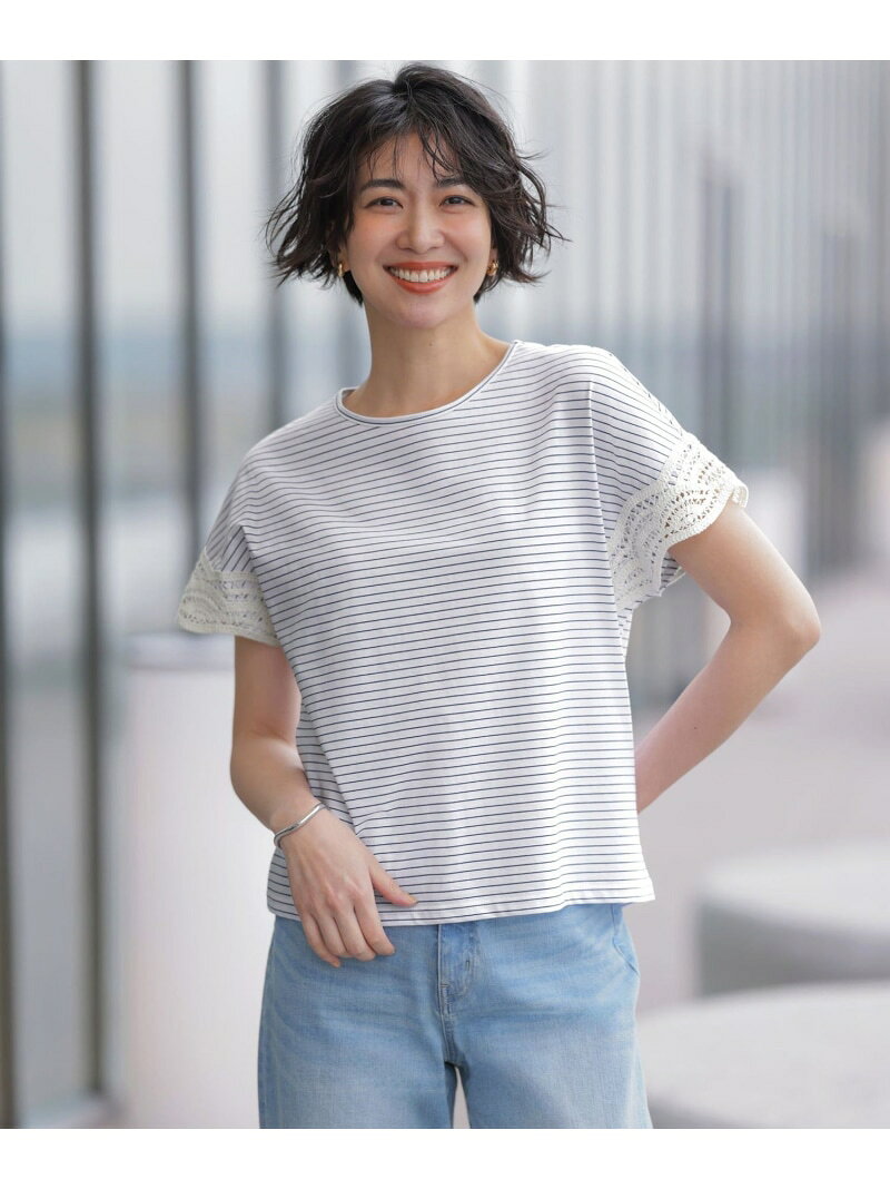 Rakuten - 【一枚で着映え・シーンレスに活躍】コットンスムース レースデザイン カットソー J.PRESS LADIES L ジェイプレス トップス カットソー・Tシャツ ブルー ブラウン グレー ホワイト ネイビー【送料無料】[Rakuten Fashion]